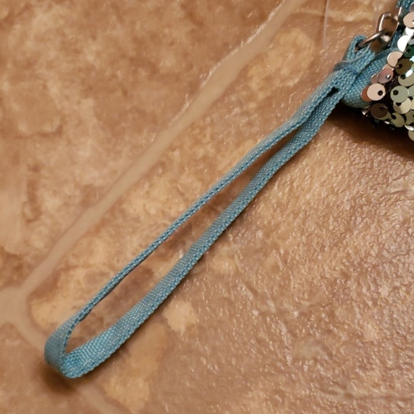 Mermaid Sequin Waterproof Bikini Bag - Picture 3 of 5